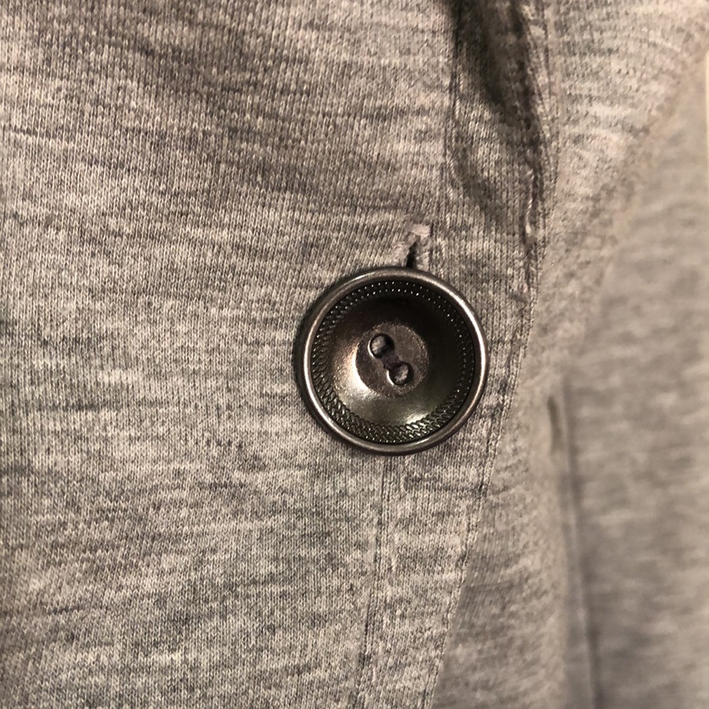 Blazer - Picture 5 of 5
